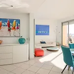 Superb Bright With Sea View Apartment *