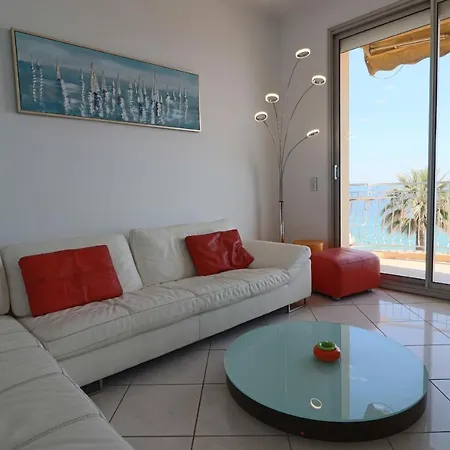 Superb Bright With Sea View & Close To Center Cannes