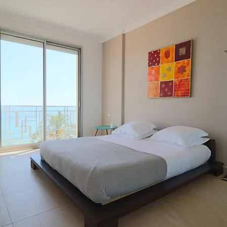 Superb Bright With Sea View & Close To Center *