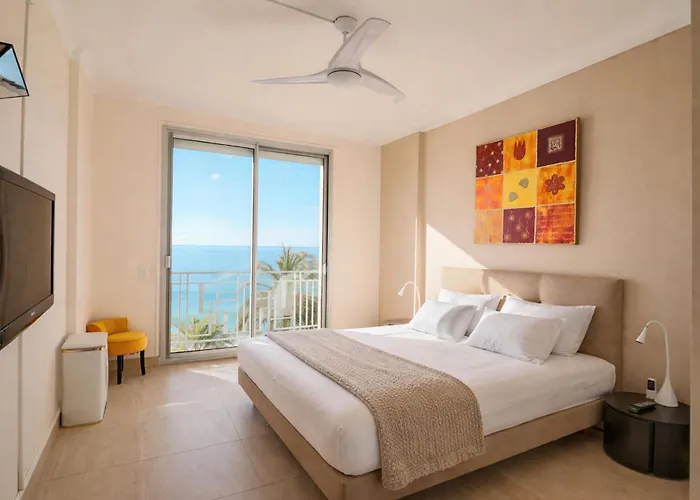 Superb Bright With Sea View Cannes