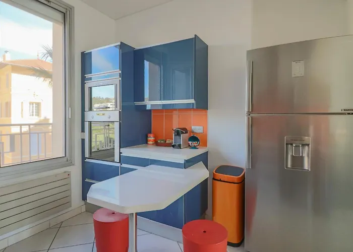 Superb Bright With Sea View Cannes