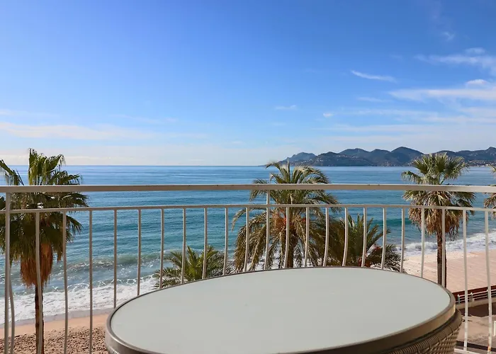 Superb Bright With Sea View 公寓