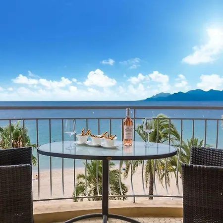 Superb Bright With Sea View & Close To Center Apartment Cannes